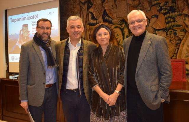 Presentación de la aplicación móvil 'Toponimízate' de la Real Academia Galega