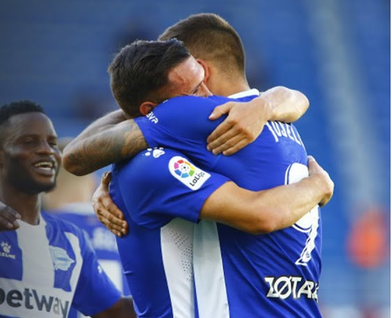 ​Los futbolistas gallegos golean en el Deportivo...Alavés