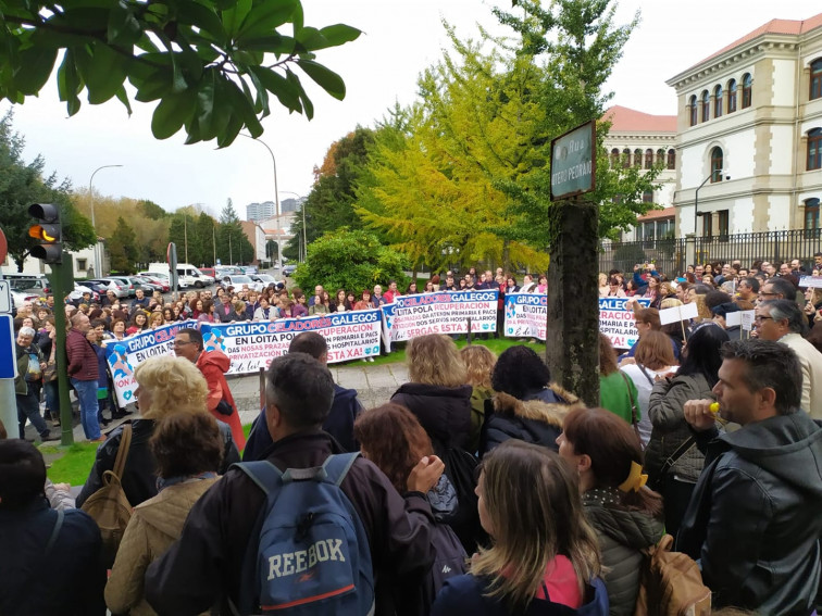 Celadores del SERGAS volverán a  protestar contra la reconversión de sus plazas