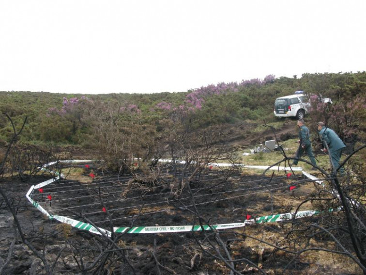 La Guardia Civil imputa a un joven por un delito de incendio forestal