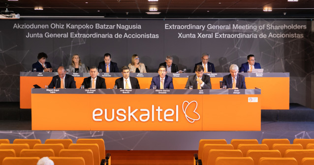 Euskaltel Taldearen Akziodunen Ezohizko Batzar Nagusia.