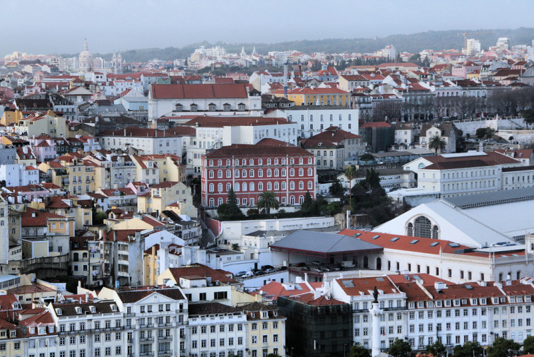 Hacienda pone en su punto de mira a los que llevan su residencia fiscal a Portugal