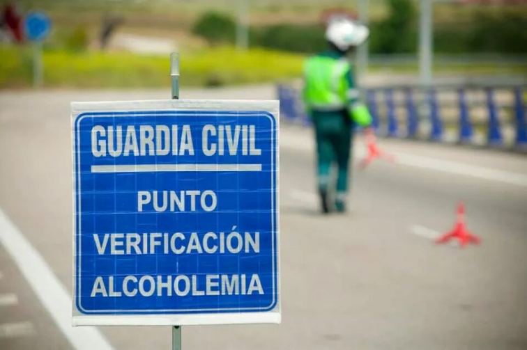 108 positivos en alcohol al volante ​en Ourense durante el mes de marzo, 13 de ellos en accidentes