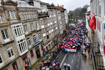 Manifestación convocada por SOS Sanidade Pública en Santiago de Compostela.