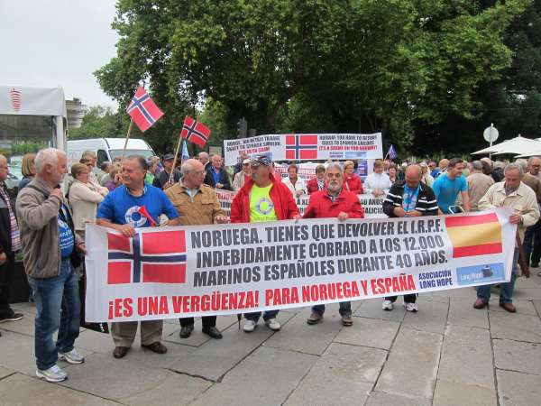 Marineros piden la intermediación de la Xunta para demandar a Noruega por no recibir sus pensiones