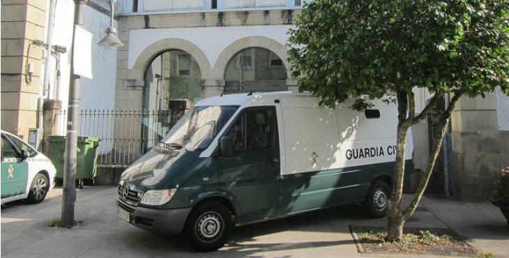 ​Un guardia civil borracho vacía su arma contra una vivienda de San Sadurniño