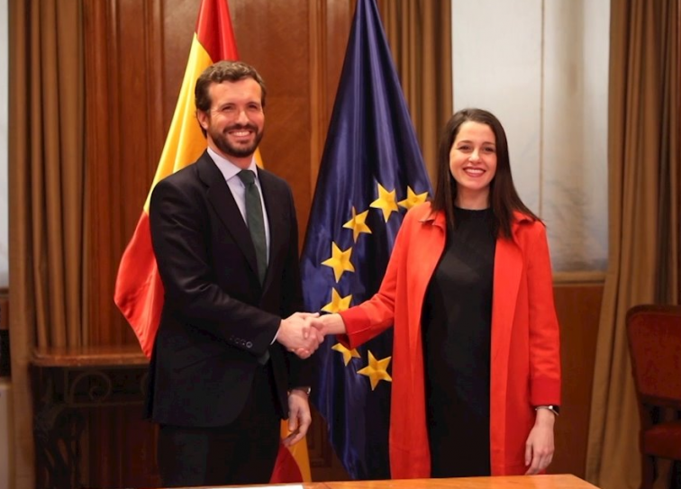 ​El matrimonio PP-Ciudadanos cristaliza en Euskadi y mete presión a Feijóo