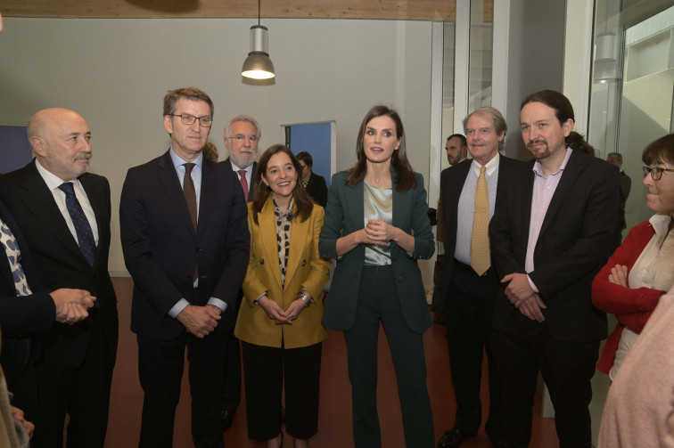 La reina Letizia e Iglesias, juntos por vez primera en un acto público, organizado en A Coruña