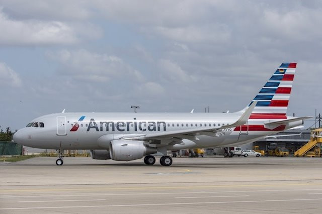 Un fallo eléctrico provoca el aterrizaje de emergencia en Lavacolla de un vuelo a Filadelfia