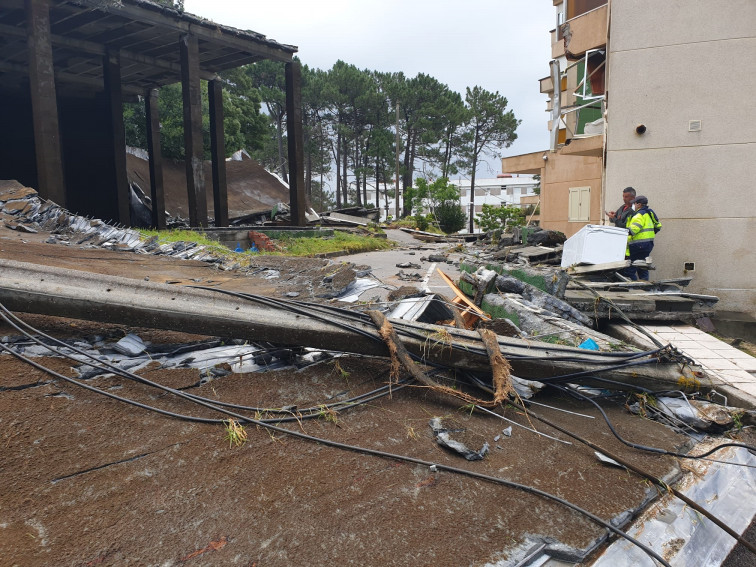 El depósito que reventó y arrasó un inmueble en O Grove llevaba 