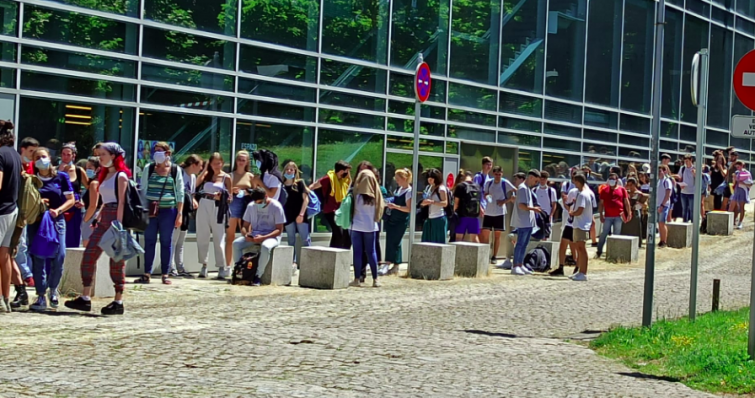 Pese al rebrote y a la cuarentena, los estudiantes de A Mariña se tendrán que juntar en Viveiro para el selectivo