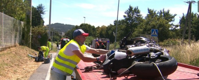 Un motorista fallece en Cangas tras el choque con un vehículo