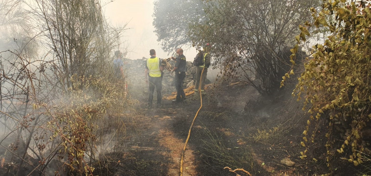 (VÍDEOS) Ourense pendiente del incendio de Cualedro que en menos de 24h ya ha arrasado más de 1.000 hectáreas