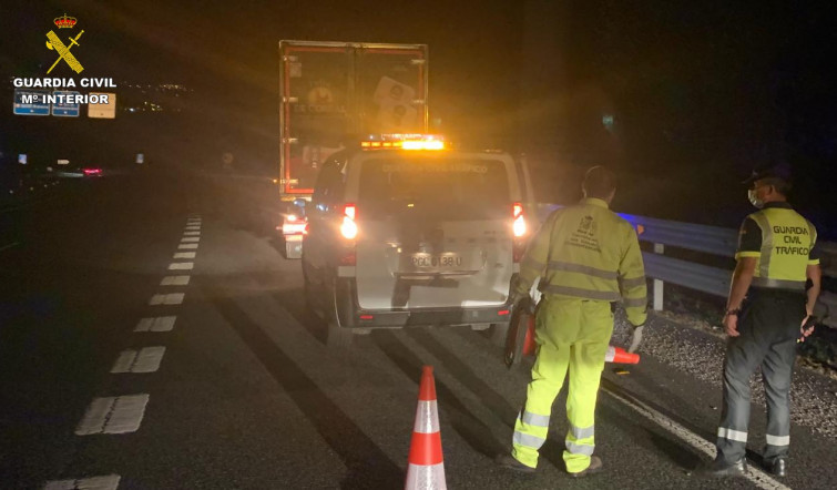 Camionero borracho tarda varios kilómetros en darse cuenta que la Guardia Civil lo intentaba parar en O Porriño