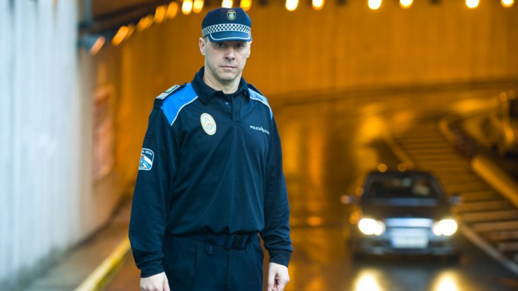 Conceden o premio Fesvial a un Policía Local de Pontevedra