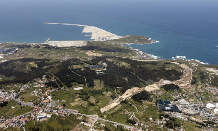 Cortes de tráfico intermitentes en la AG-55,  periferia de A Coruña, por obras en el puerto exterior