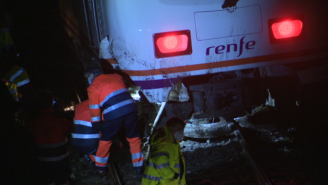 Descarrila en Oza-Cesuras un vagón de tren, pero no hay heridos entre los 19 pasajeros