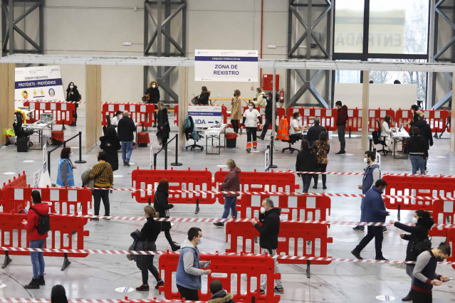 Dispositivo de cribado masivo en el Instituto Ferial de Vigo, en Vigo