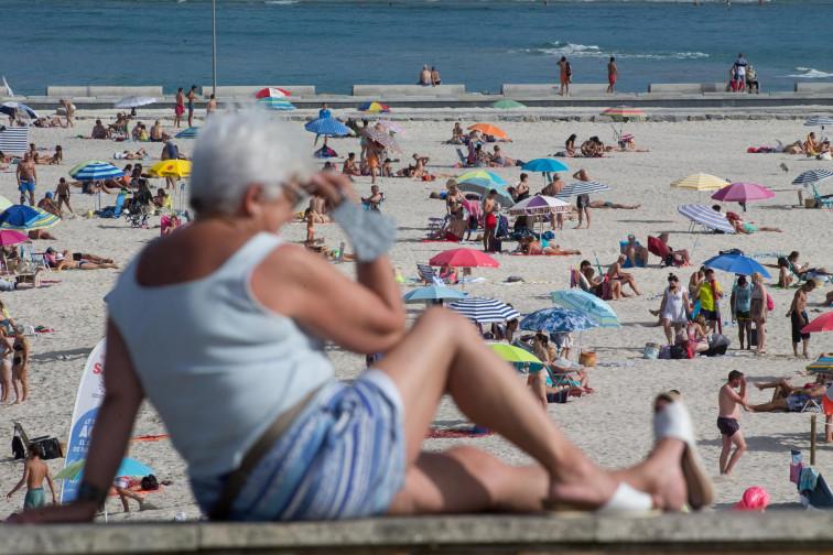 La difícil tarea de los concellos gallegos para cumplir con la Xunta en Semana Santa: limitar aforos de las playas