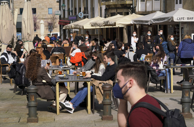 Abren los plazos para pedir las subvenciones para comerciantes y hosteleros de Santiago