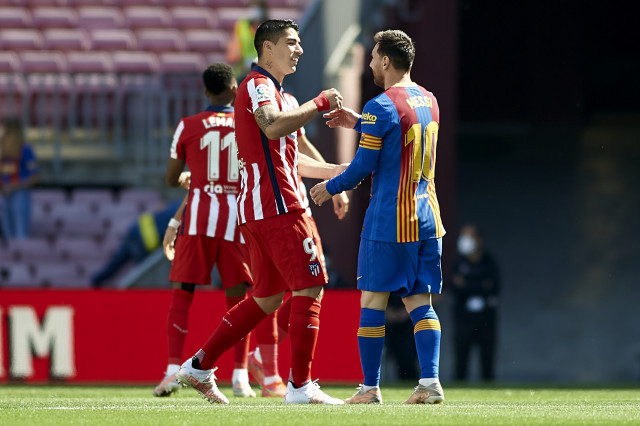 Ni Barça ni Atleti parecen querer la Liga y se la ponen a tiro al Real Madrid