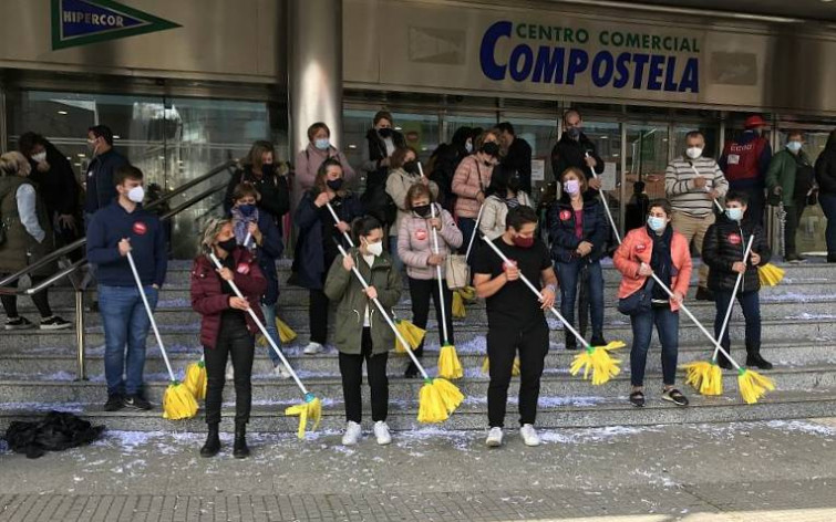 La cúpula de El Corte Inglés se subió las remuneraciones casi un 50% mientras recortaba 5.800 empleos