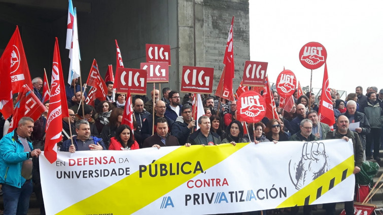 Plataforma Defensa Universidade Pública: “La Xunta limita grados en la pública pero sí abre los privados de Abanca