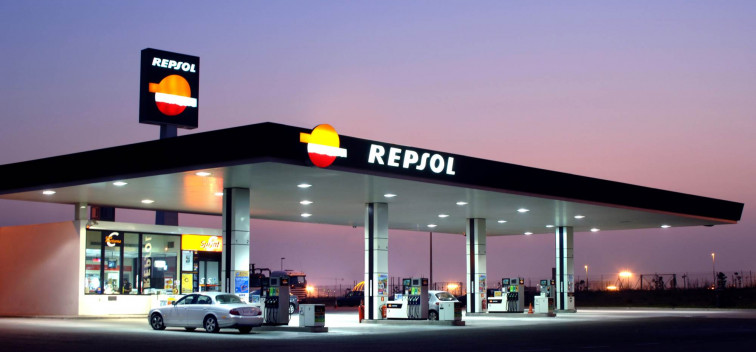 Repsol se libra de una multa por pactar precios con gasolineras de Lugo