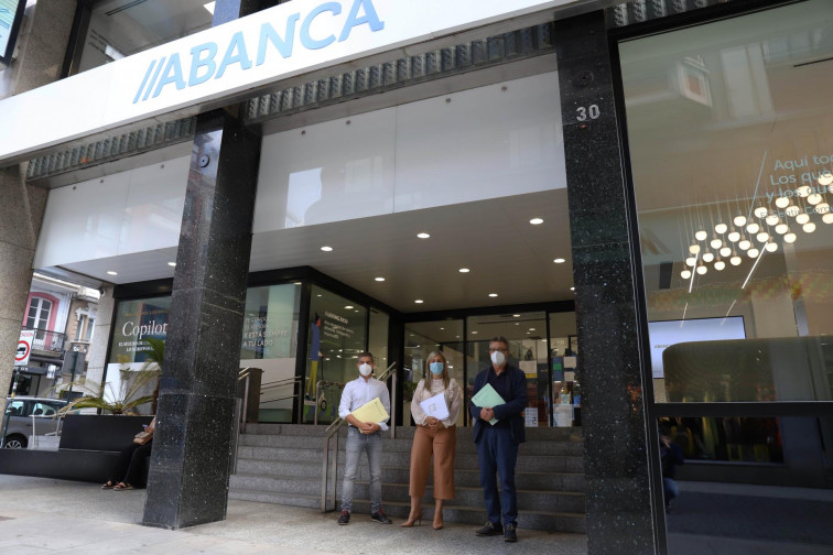 Vimianzo quita dinero de Abanca en protesta por el cierre de oficinas rurales ejecutado hoy