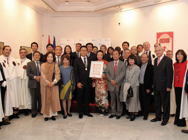 La Orden del Camino de Santiago entrega su Medalla de Oro al embajador de Japón en España, en la Casa de Galicia en Madrid