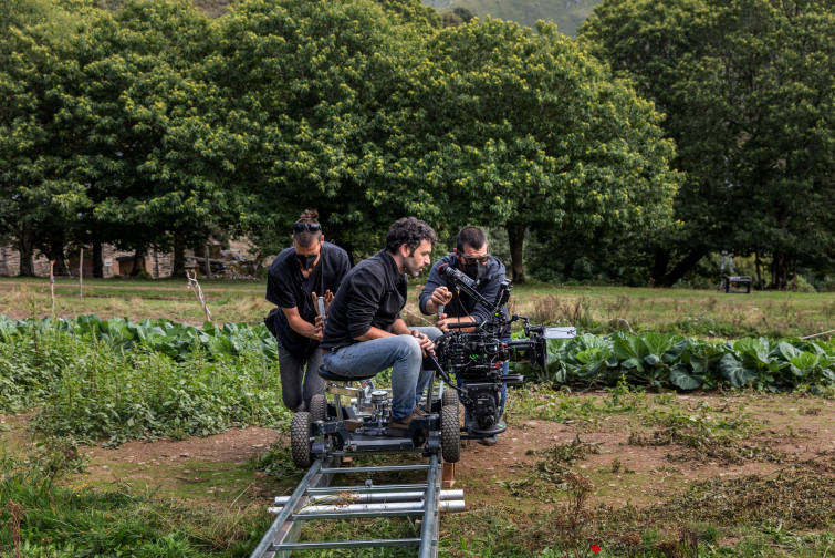 Sorogoyen aterriza en Galicia para rodar 'As Bestas', con el rural como protagonista de la película