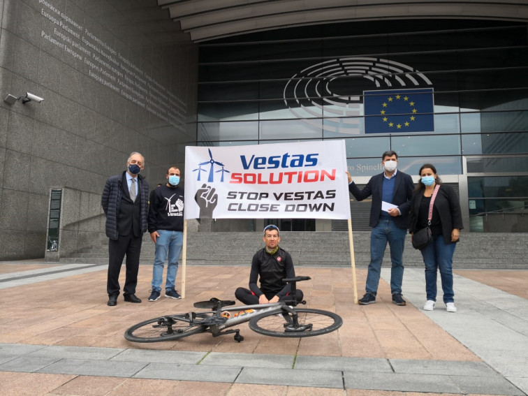 1.600 kilómetros en bicicleta hasta Bruselas en defensa de la supervivencia de la planta de Vestas en Viveiro