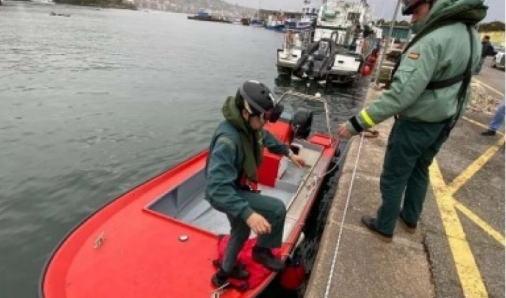 El extraño vuelco planeadora 'Rosa' en Arousa: sin chalecos, con mala mar y sin permiso para navegar en Ons