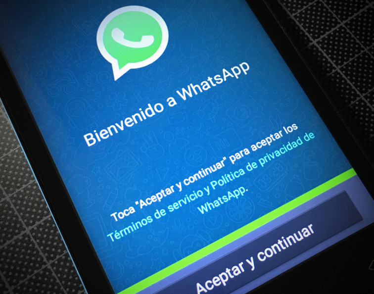 Sumar a alguien a un grupo de Whatsapp sin su permiso provoca una multa de 4.000 euros