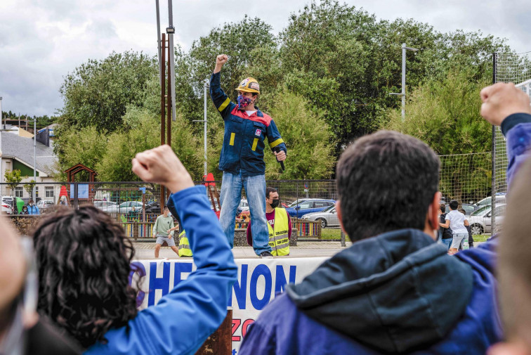 Protestas y piquetes en Alcoa San Cibrao, donde los empleados aguardan la decisión del Tribunal Supremo​ sobre el ERE