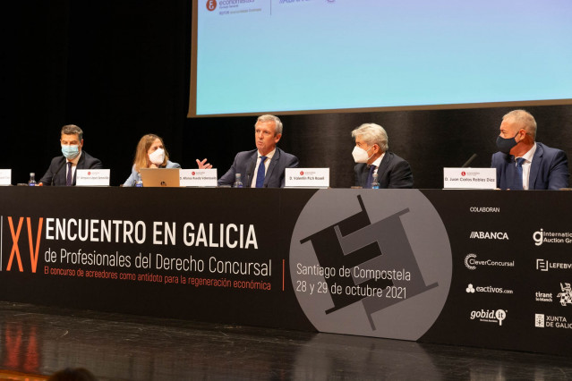 El vicepresidente primero y conselleiro de Presidencia, Xustiza e Turismo, Alfonso Rueda, en la inauguración del XV Encontro en Galicia de Profesionais do Dereito Concursal