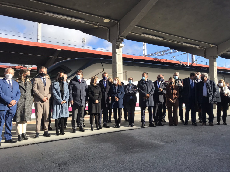 Primer viaje en AVE a Galicia: de Madrid a Ourense en 2 horas y 19 minutos con velocidades por encima de los 300km/h