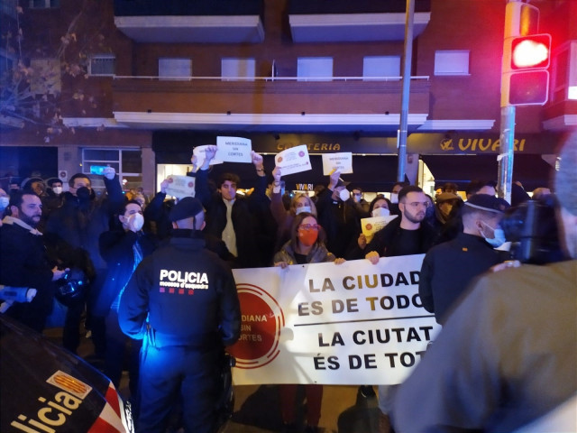 La ley del embudo en los “cortes” de la Meridiana de Barcelona