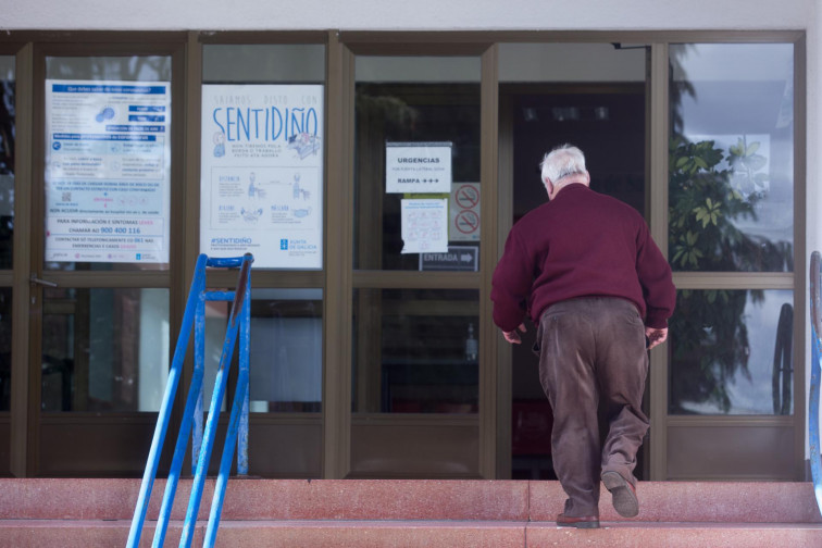 La Asociación de Pacientes e Usuarios do CHUS rechaza la implantación de sistema XIDE