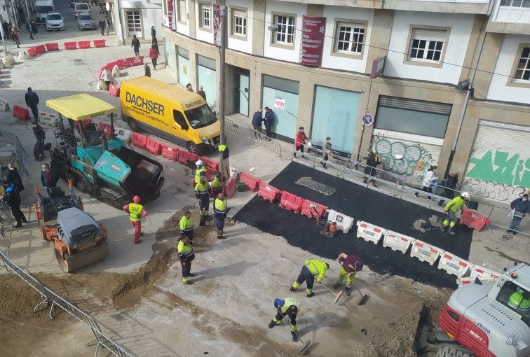 Santiago atrasa los bonos para comprar en San Pedro porque las obras de Concheiros siguen sin terminar