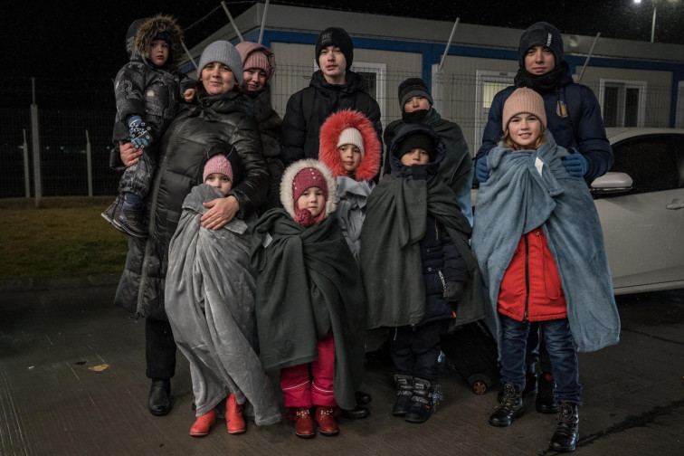 Ayuda de Galicia a Ucrania: 1.000 plazas de refugiados, se buscan casas particulares y Cáritas tramita donativos