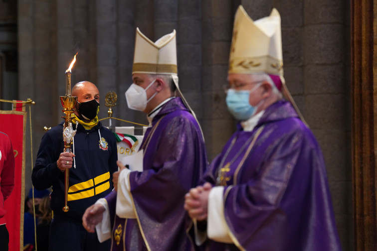 La Catedral de Santiago pide paz para 