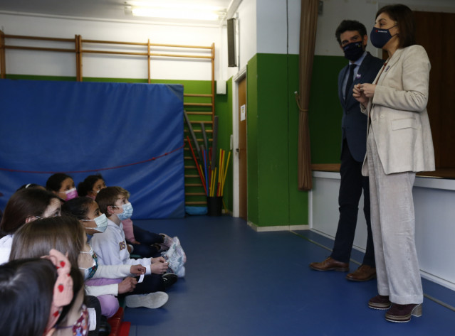 La conselleira de Medio Ambiente, Territorio e Vivenda, Ángeles Vázquez, ha participado este martes en la celebración del 8M del CEIP Pardai, en Lugo.