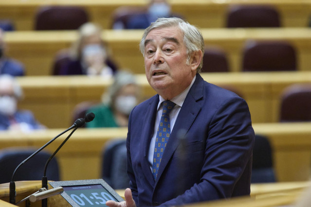 El portavoz adjunto del PP en el senado y senador por Lugo, José Manuel Barreiro, interviene en una sesión de control al Gobierno en el Senado, a 22 de marzo de 2022, en Madrid (España)