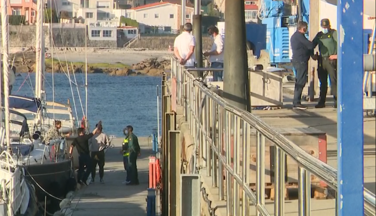 Una embarcación arroya a un nadador en la Playa de Silgar en Sanxenxo matándolo en una zona sin balizar