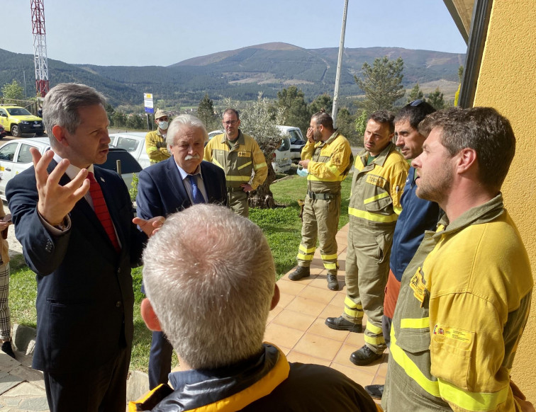 La base antincendios de la Brif de Laza recibe la promesa 3,8 millones para convertirla en una de las mejores de España