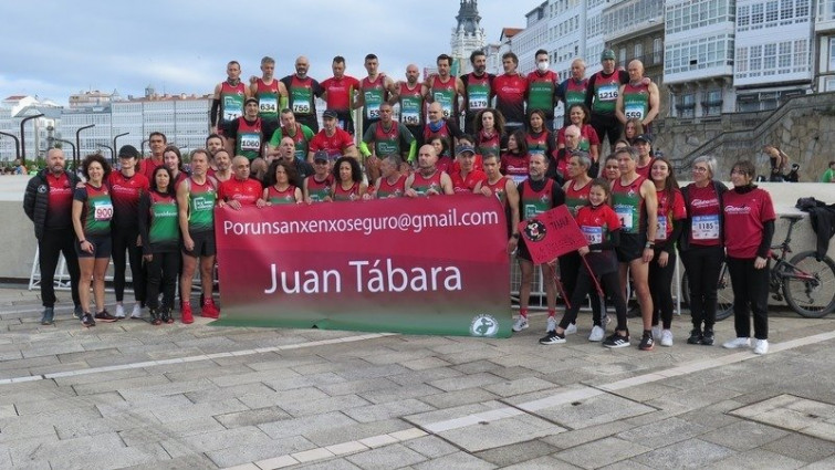 Atletas de Acea de Ama y amigos del fallecido Juan Manuel Tábara recogen firmas para pedir playas seguras