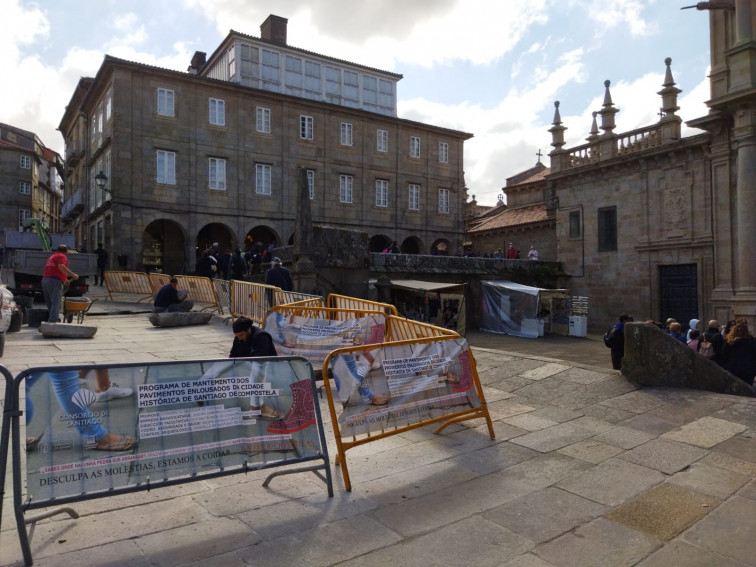 Las obras asfixian a artistas y medalleiras, gremios históricos de Compostela que se pierden el mejor Xacobeo de la historia