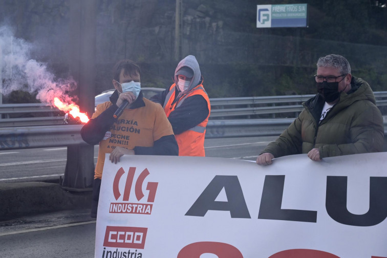 La Justicia permite la extinción de los contratos de los empleados de la planta de Alu Ibérica en A Coruña