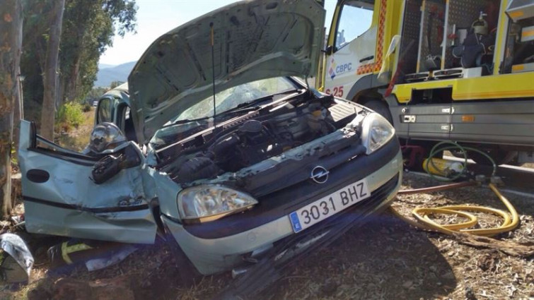 Tres persoas resultan feridas en Vigo e unha en Ourense en accidentes de tráfico